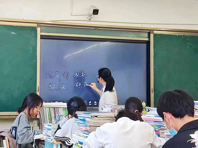 四川五月花技师学院18,19级学生正式返校